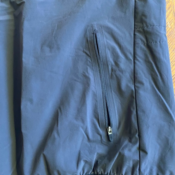 Nike Aerolayer Lined Pullover Vest - Picture 3 of 8